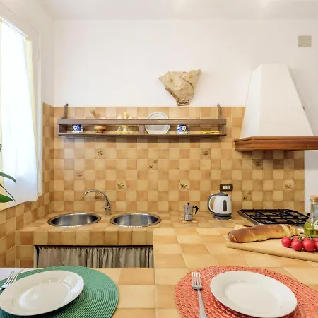 Gaia Giallo By Interhome